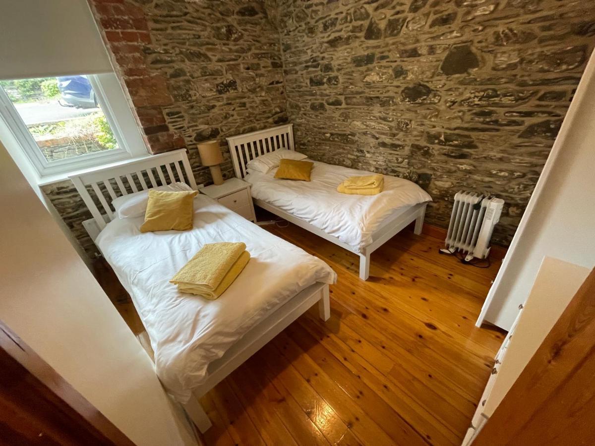Lovely Apartment Overlooking The Harbour And Bay Ardglass Экстерьер фото