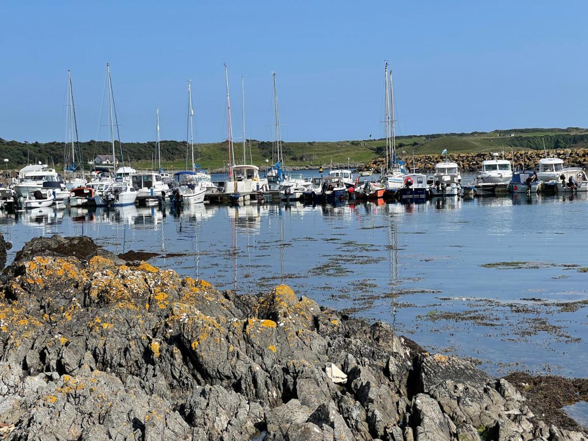 Lovely Apartment Overlooking The Harbour And Bay Ardglass Экстерьер фото