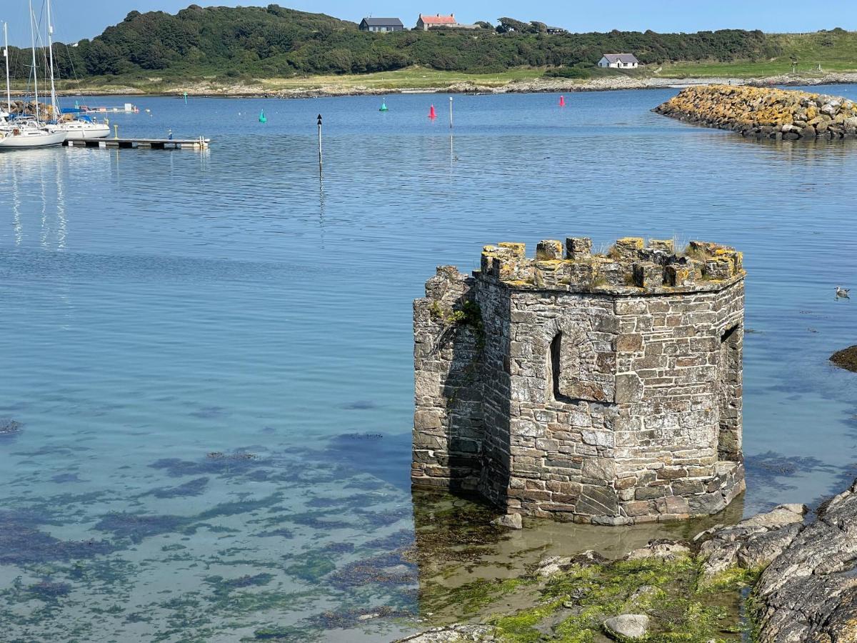 Lovely Apartment Overlooking The Harbour And Bay Ardglass Экстерьер фото